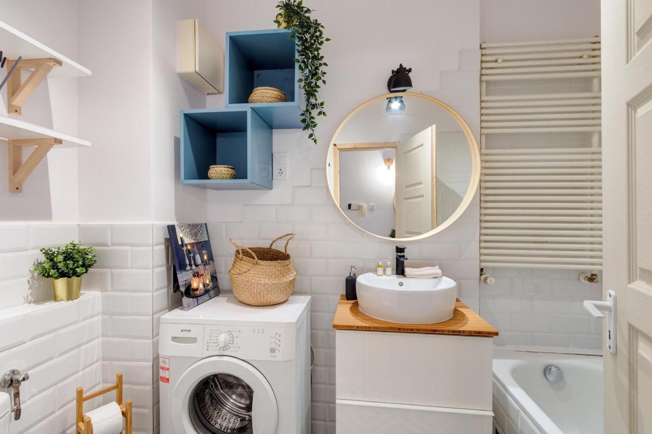 D.Five Gozsdu Garden Studio Apartment บูดาเปสต์ ภายนอก รูปภาพ