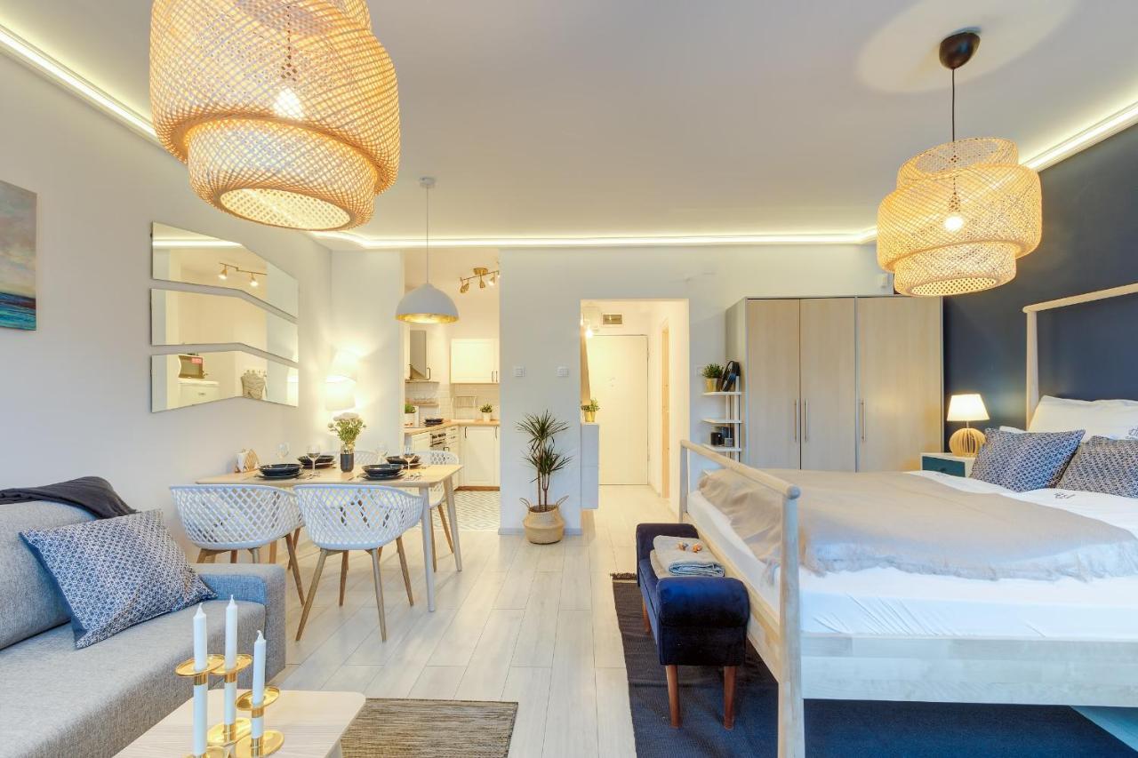 D.Five Gozsdu Garden Studio Apartment บูดาเปสต์ ภายนอก รูปภาพ